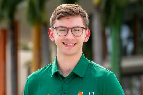 carsondelarosa-canvas480.jpg